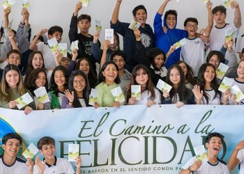 Voices for Humanity Sees Hope Spring from the Middle of the World with Catalina Maldonado