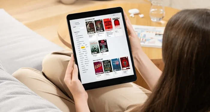 someone using the New Release Index, filtered by horror books