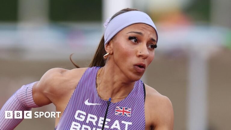 GB win 4x400m mixed bronze as five teams make Worlds