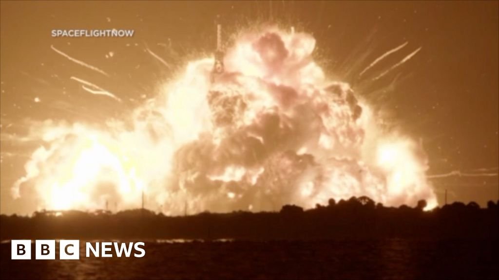 Moment Blue Origin rocket explodes during test in Florida