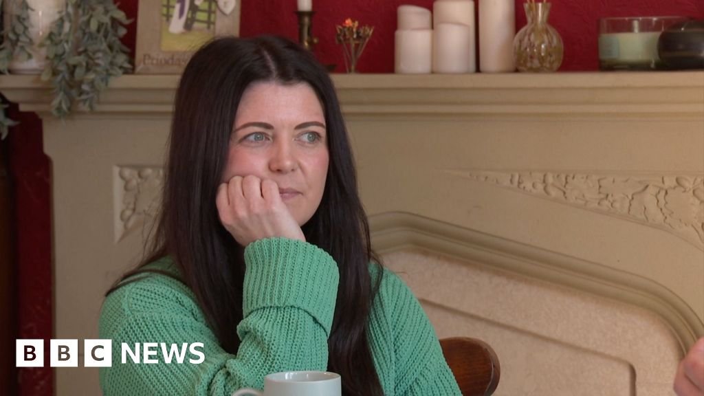 Reform's deputy Welsh leader U-turns mid-interview after Farage intervention