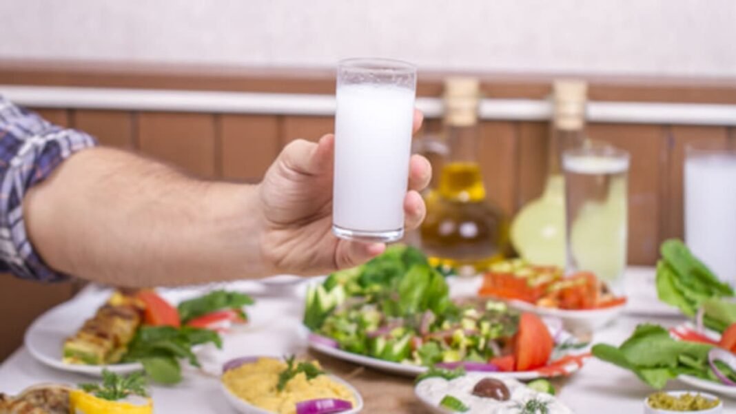 The healthiest time to eat breakfast after age 50