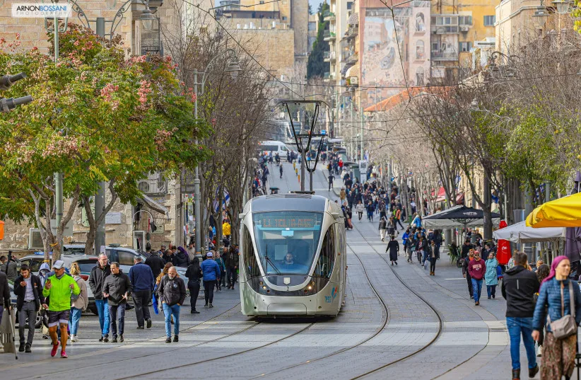 Jerusalem's existing Red Line serves approximately 180,000 passengers a day