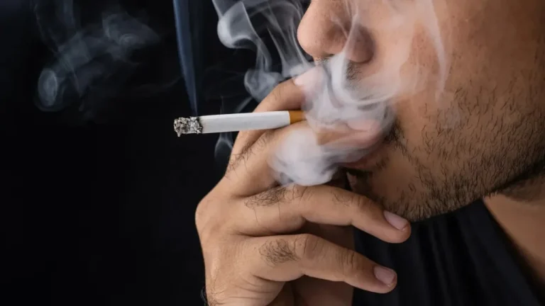 Teen e-cigarette use surpasses regular cigarettes for first time, Health Ministry report finds
