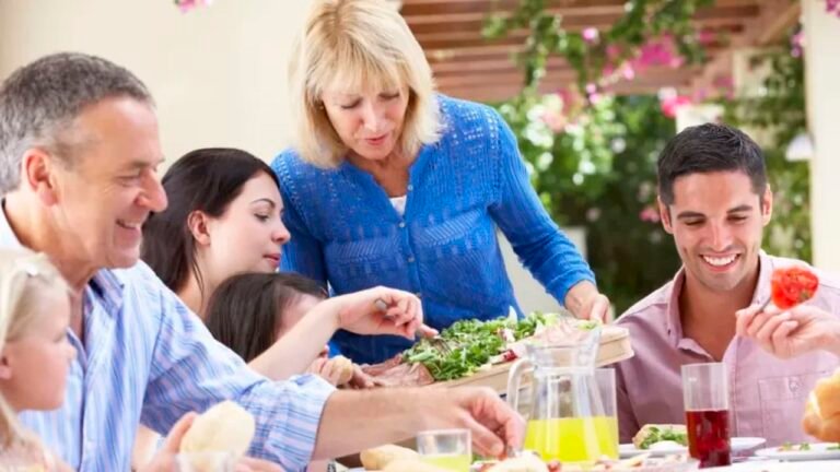 Uncomfortable taking the last bite in a shared meal? There is a deep psychological reason for this