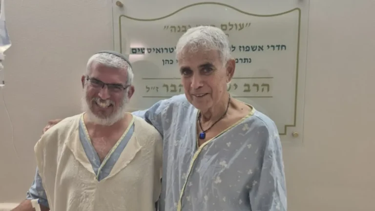 'Unbelievable full circle': Terror attack survivor’s kidney saves rescuer’s brother 24 years later