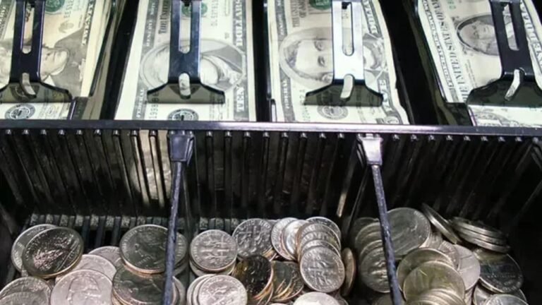 Confessed to stealing from the register – and received NIS 278,000 in compensation