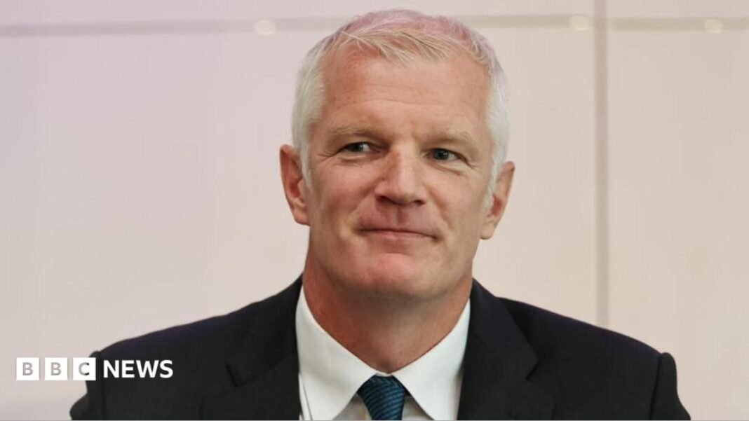 Former defence minister Al Carns turns down ministerial offer