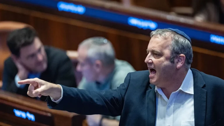Israel should establish Palestinian state, MK Gilad Kariv says, accuses PM of 'building up' Hamas