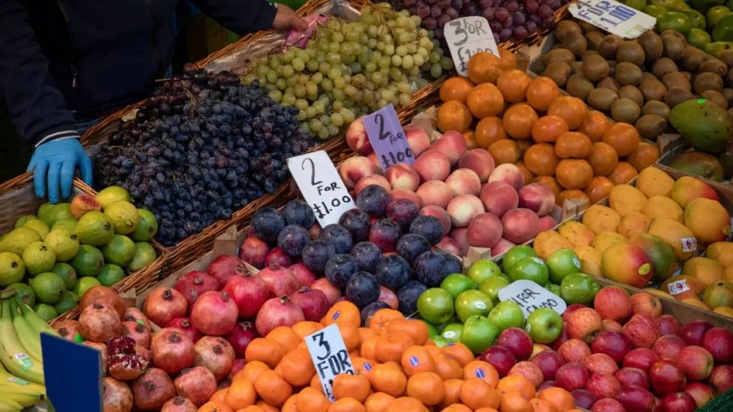 Poison apples: The danger hiding inside your favorite fruits