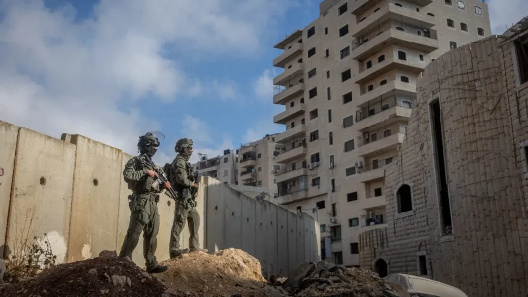 Police arrest 14 connected to West Bank smuggling network