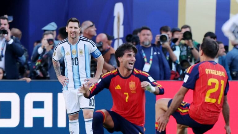 Spain beats Argentina 1-0 to capture second World Cup title