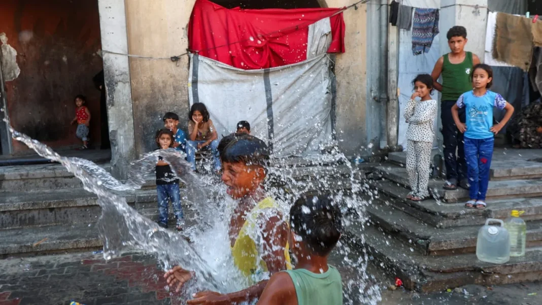 UN reports nearly 9,300 chickenpox cases amid overcrowding in Gaza UN reports nearly 9,300 chickenpox cases amid overcrowding in Gaza