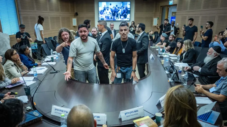 WATCH: ‘We’ve paid with our blood’: Veterans confront haredi lawmakers demanding support